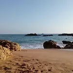 5 Minutes Walk From The דירה אלבופיירה