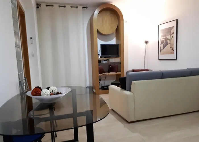 5 Minutes Walk From The * Albufeira