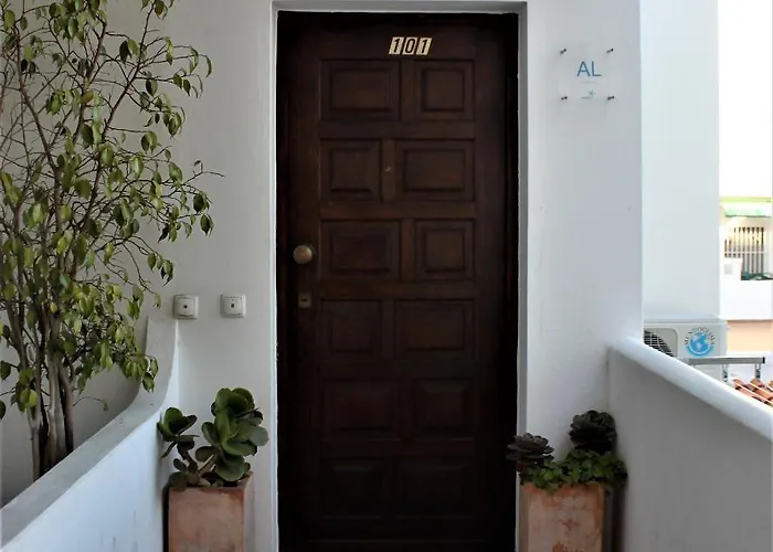 5 Minutes Walk From The * Albufeira