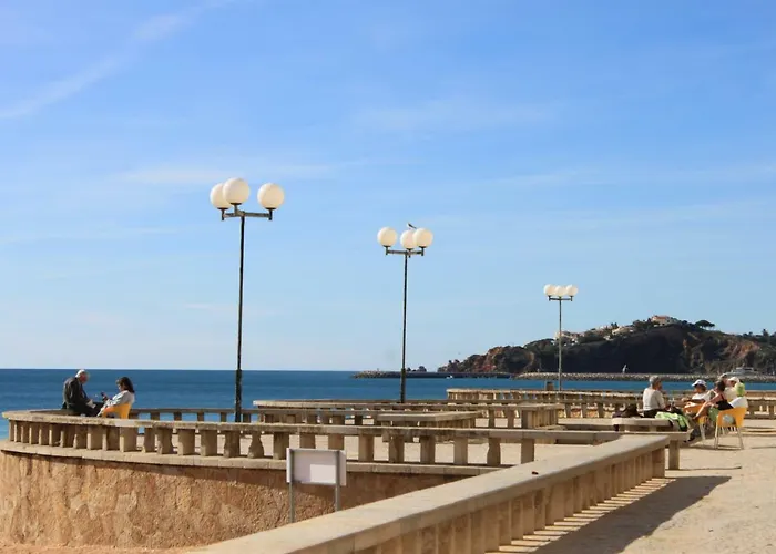 5 Minutes Walk From The Lägenhet